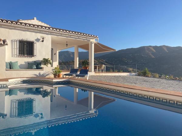 Casa El Boqueron:rust en relaxen met een prachtig uitzicht, Buchen Sie Ferienhaus Hotels mit Pool in Axarquía, Schwimmbad