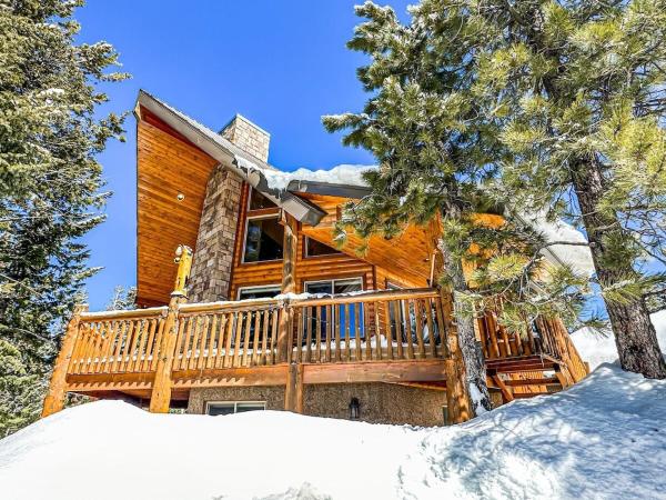 Large Luxury Lodge Sleeps 14, Fire Pit & Views, Buchen Sie Villa Hotels in Kane County mit Parkplatz, Parkplätze