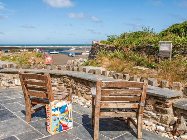 Parrog Point, Buchen Sie Hotel Newport 