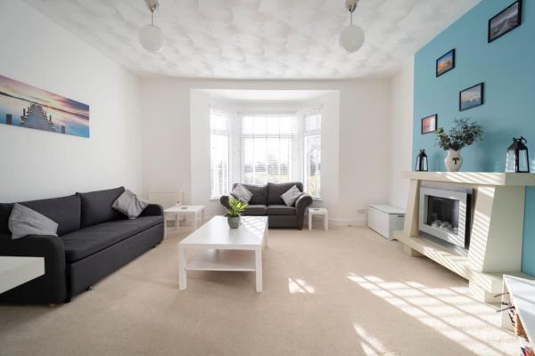 Modern Flat in Porthcawl, Buchen Sie Ferienhaus Porthcawl Glamorgan