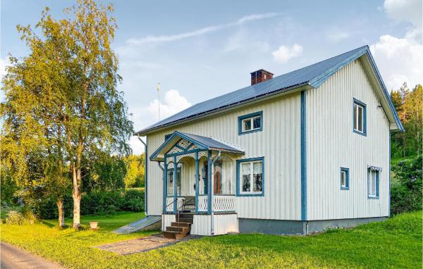 Gorgeous Home In Strömsund With Kitchen, Buchen Sie Ferienhaus  