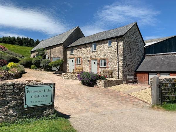 The Stables at Pentregaer Ucha, tennis court & lake, Prenota Casa vacanze Oswestry 