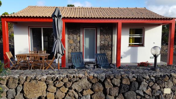 Casa da estrela sirius, Buchen Sie Ferienhaus Hotels in Insel Pico mit Parkplatz, Parkplätze