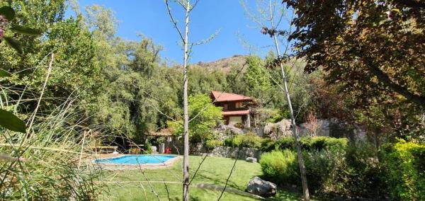 Casa de Montaña inmersa en Bosque Nativo, Buchen Sie Ferienhaus San José de Maipo Metropolitan Region