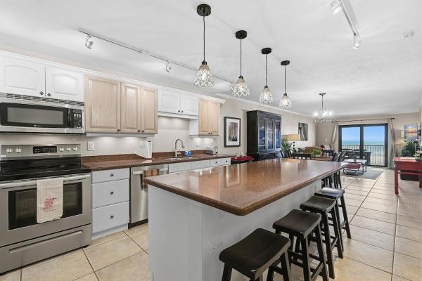 416 - Beautiful Oceanfront 2/2 with Comfy Beds, Buchen Sie Ferienhaus Villen in Florida, Villa