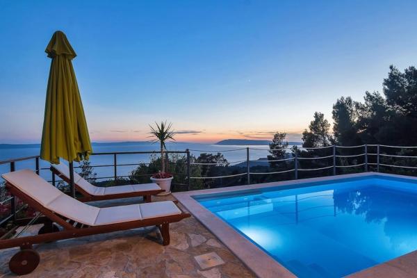 Holiday home Colla, Buchen Sie Ferienhaus Hotels in Gespanschaft Split-Dalmatien mit Parkplatz, Parkplätze