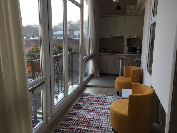 City Center Apartment, Prenota Appartamento Mtatsminda Tbilisi
