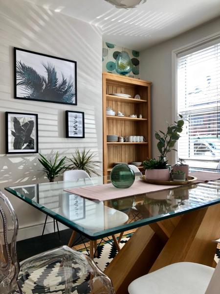Stylish property, off street parking,pet friendly, Buchen Sie Ferienhaus Hotels in Somerset mit Parkplatz, Parkplätze