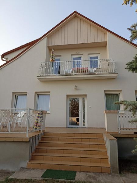 Bor Apartmanház