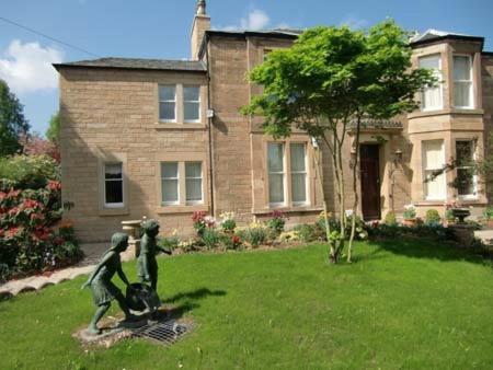 Mount Ceres Guest House