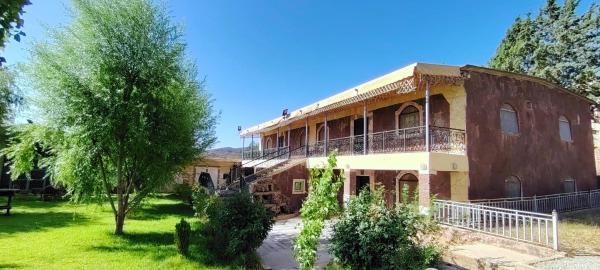 La ferme dhôtes des lacs, Prenota  Hotel a Sefrou con parcheggio, Parcheggio