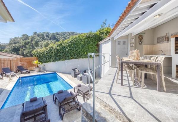 Costacabana - Villa Rosa, Prenota  Hotel a Costa Brava con piscina, Piscina