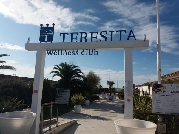 TERESITA WELLNESS CLUB, Buchen Sie Ferienwohnung Hotels in Viareggio mit Pool, Schwimmbad