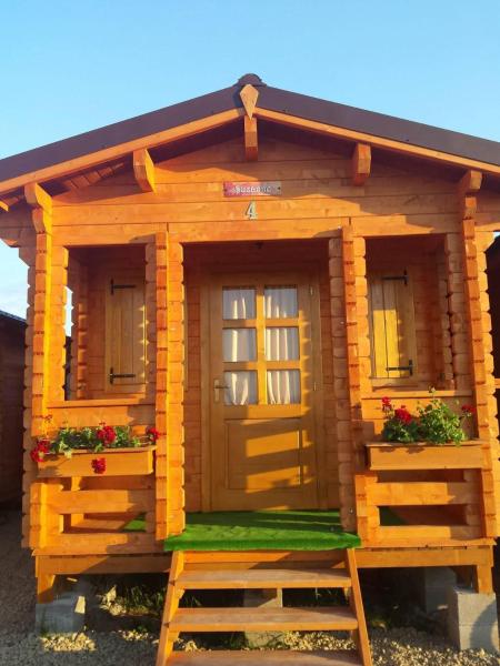 Căsuțe Suzanne Băile Figa, Prenota Lodge  