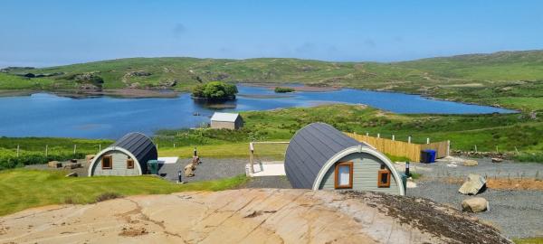 Fairhead Glamping Pods, Buchen Sie Campingplatz Camping & Glamping in Nordirland, Campingplatz