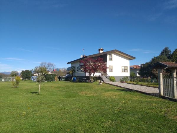 B&B DA ROBERTINO, Reserva ahora  Hoteles en Véneto con aparcamiento, Aparcamiento