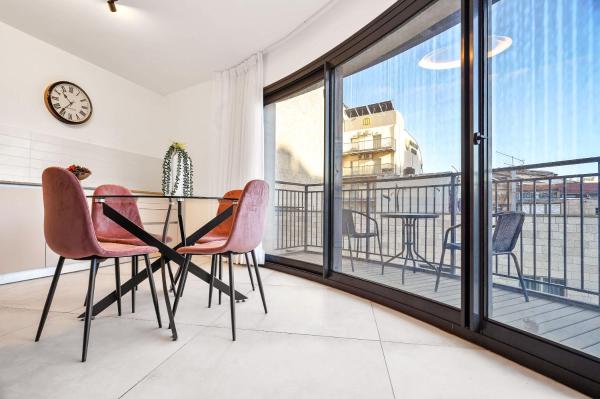 Deluxe 1 Bedrooms Apartment Terrace in City Center, Buchen Sie Ferienwohnung Jerusalem Bezirk Jerusalem