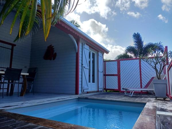 Caraïbes Cottage Grenat piscine privée 900m de Grande anse, Reserva ahora Casa o chalet Deshaies Basse-Terre