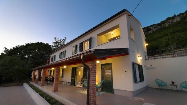Holiday house with a swimming pool Dolenja Vas, Central Istria - Sredisnja Istra - 20747, Reserva ahora Casa o chalet Hoteles en Istria central con piscina, Piscina