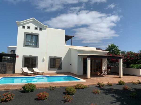 VILLA AGUAMARINA 52, Prenota Villa Playa Blanca 