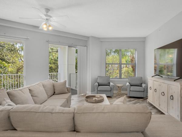 Blue Mountain Beach Condominium 102 by Newman-Dailey, Buchen Sie Ferienhaus Villen in Florida, Villa