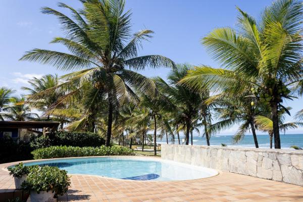 Casa pé na areia com garagem na Praia de Guarajuba, Reserva ahora Casa o chalet Hoteles en Noreste de Brasil con piscina, Piscina