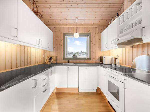 Holiday Home Kai - 500m to the fjord by Interhome, Book Vacation Home Vestjylland Hotels with a Parking, Parking