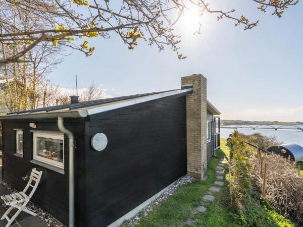Holiday Home Nielsen - 30m to the inlet by Interhome, Prenota Casa vacanze Hotel a Vestjylland con parcheggio, Parcheggio