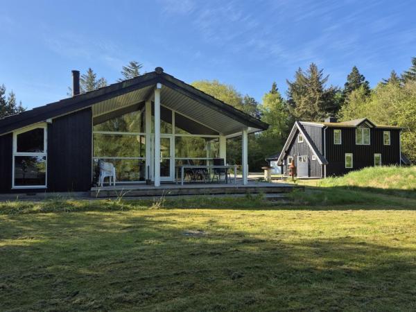 Holiday Home Aswarth - 50m to the inlet by Interhome, Prenota Casa vacanze Hotel a Vestjylland con parcheggio, Parcheggio