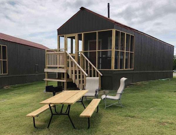 Lakefront Cabin - Texoma Coast - 14, Buchen Sie Ferienhaus Hotels in Mead mit Parkplatz, Parkplätze