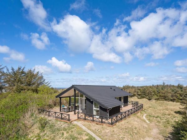 Holiday Home Tayara - 300m from the sea by Interhome, Prenota Casa vacanze Hotel a Vestjylland con parcheggio, Parcheggio