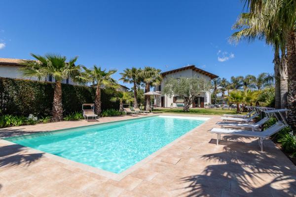 Casa Il Geranio, Buchen Sie Villa Hotels mit Pool in Sizilien, Schwimmbad