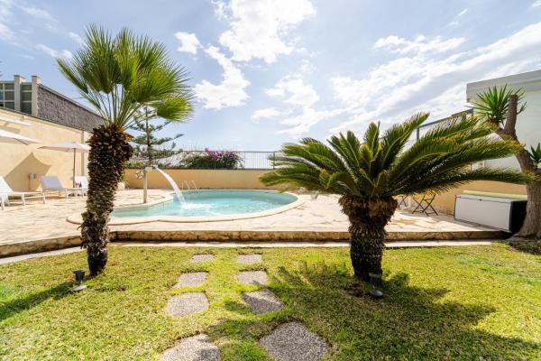 HOLIDAYS ALBA, Buchen Sie Villa Hotels mit Pool in Catania, Schwimmbad