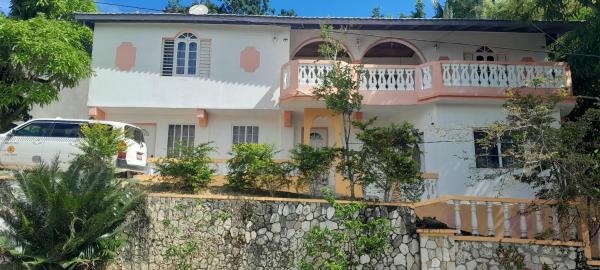 Cozy Family Inn, Réserver Maison d'hôtes Port Antonio Portland