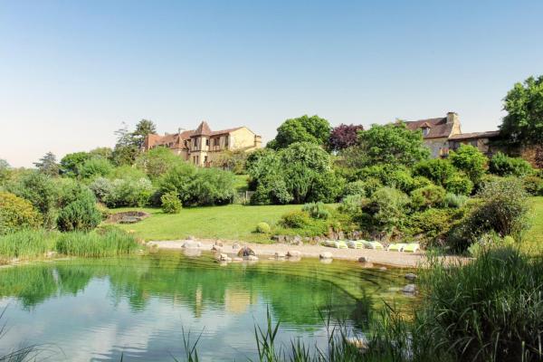 Maison conviviale a Saint Cybranet avec piscine partagee, Reserva ahora Casa o chalet Hoteles en Aquitania con aparcamiento, Aparcamiento