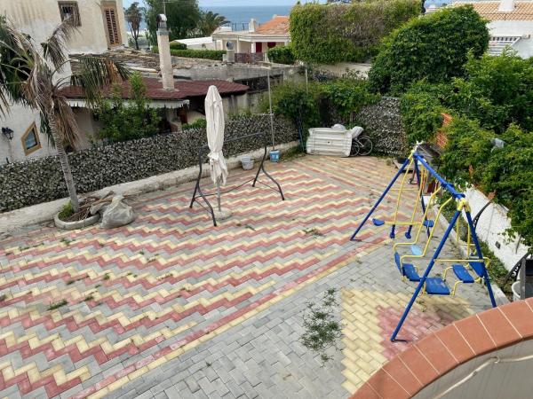 Villa SAGA Fontane Bianche Siracusa, Buchen Sie  Hotels in Sizilien mit Parkplatz, Parkplätze