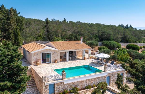 Villa Asteri, Book  Hotels in Paxoi with a Pool, Swimming Pool