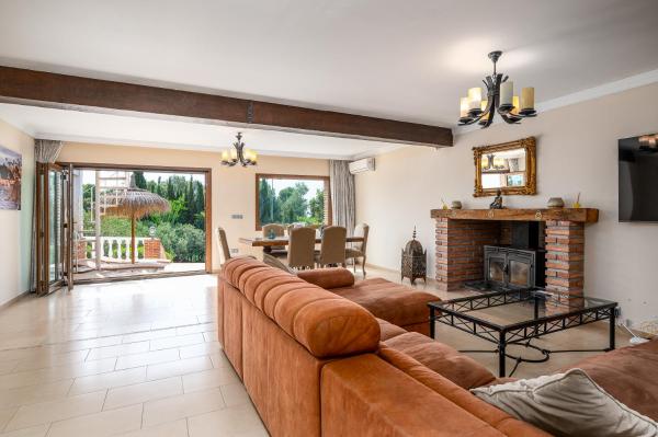 Villa mariposa, Prenota  Nerja Axarquía