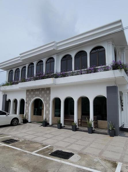 HOTEL SHAFURA 3, Prenota Hotel Kijal Terengganu