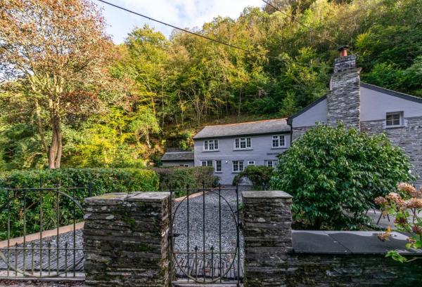 The Ancient Cottage, Buchen Sie Ferienhaus Looe 