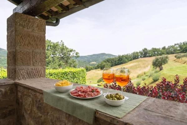 Pugnano Alto -appartamento Castagna, Buchen Sie Bauernhof Hotels in Perugia mit Parkplatz, Parkplätze