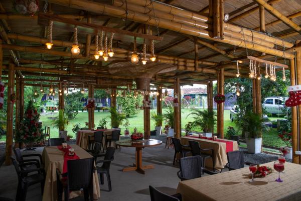 Finca Hostal La Esperanza, Book  Coffee Triangle Hotels with a Parking, Parking