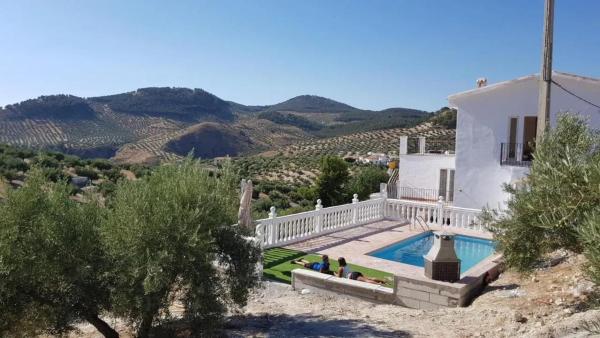 Elegant House with Pool in Alcaudete, Prenota Casa vacanze Hotel a Jaén con parcheggio, Parcheggio