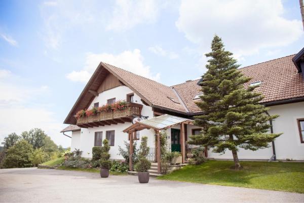 Landhof Lazarus, Prenota Locanda Hotel a Western Styria con parcheggio, Parcheggio