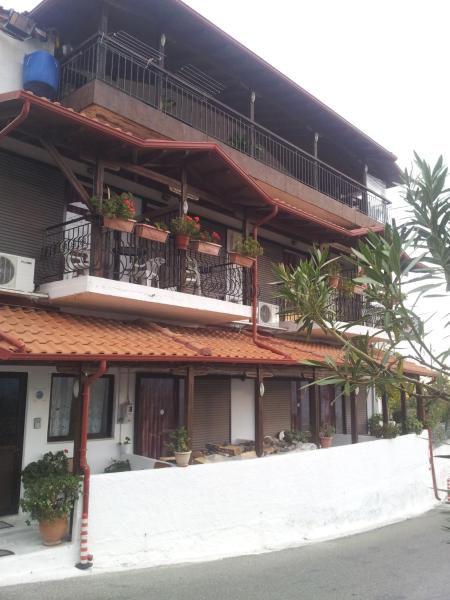 Vassilis Guesthouse, Prenota Affittacamere Hotel a Tessaglia con parcheggio, Parcheggio