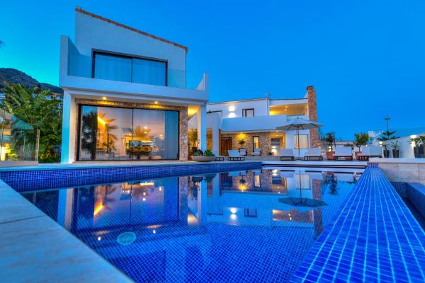 Luxury stay in Villa Capellania, Prenota  Hotel a Costa del Sol con piscina, Piscina