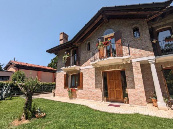 Villa Iris, Prenota  Hotel a Veneto con parcheggio, Parcheggio