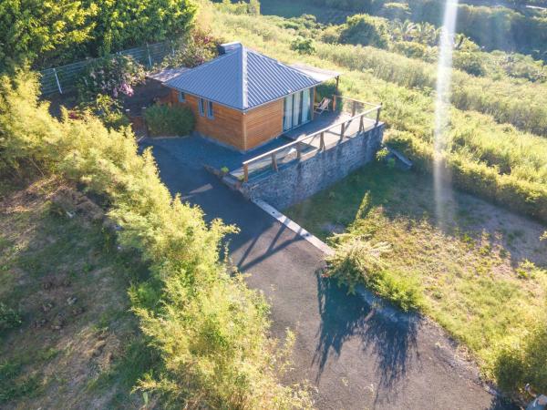 bambous-bungalows, Prenota  Hotel a Saint-Pierre con parcheggio, Parcheggio