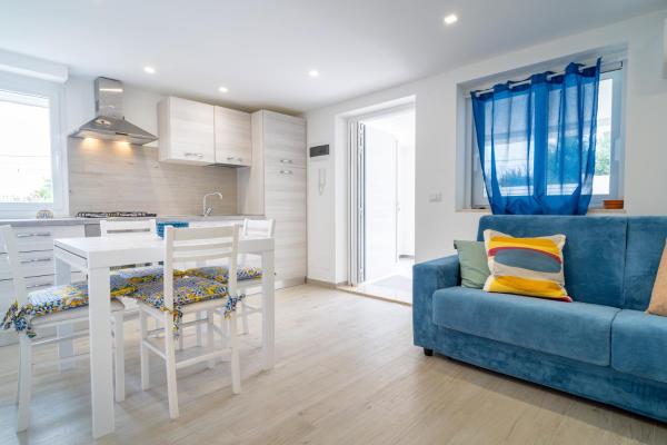 The Onames Inn flowers, Buchen Sie  Hotels mit Pool in Sizilien, Schwimmbad