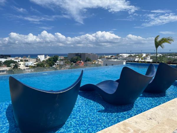 Menesse Midtown 2 206 y 209, Prenota  Hotel con piscina a Quintana Roo, Piscina